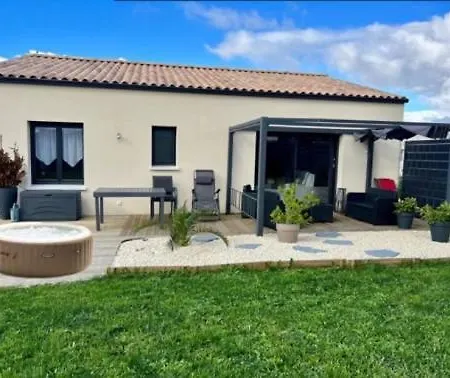 Maison De Vacances Holiday home Tonnay-Charente